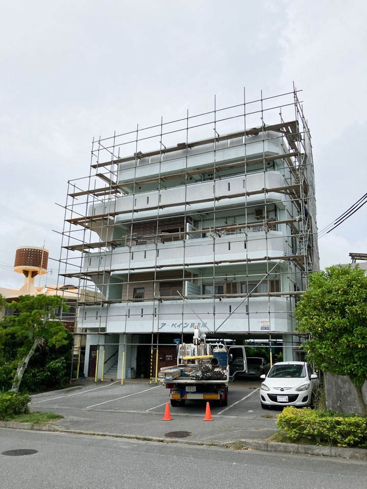 うるま市江洲　4階アパート　6月10日