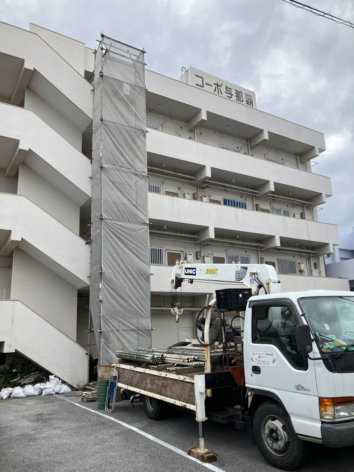 南風原町与那覇　4階建アパート　11月18日